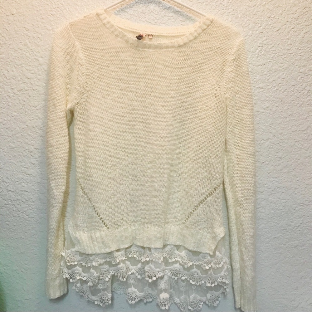Red Camel crochet sweater long sleeve